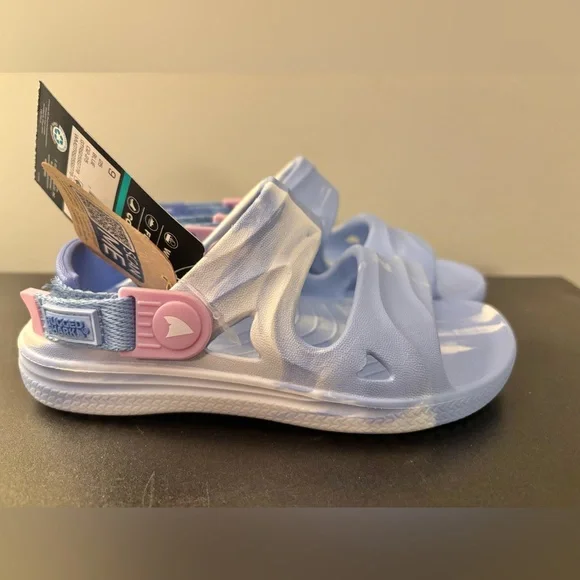 NWT Rugged Shark sandals girl size 9 - Picture 1 of 4